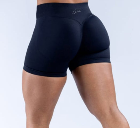 Elevate Curvature Short